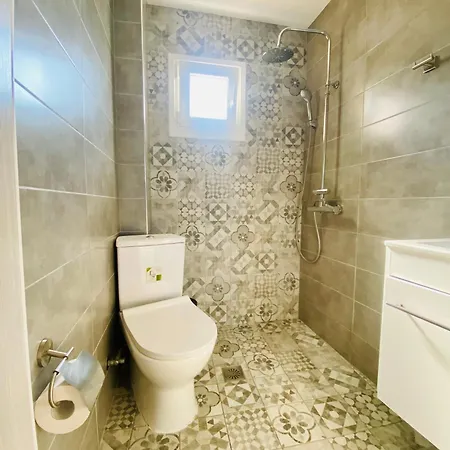 Elegant In The Center Of City. Apartamento *