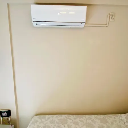 Elegant In The Center Of City. 테살로니키